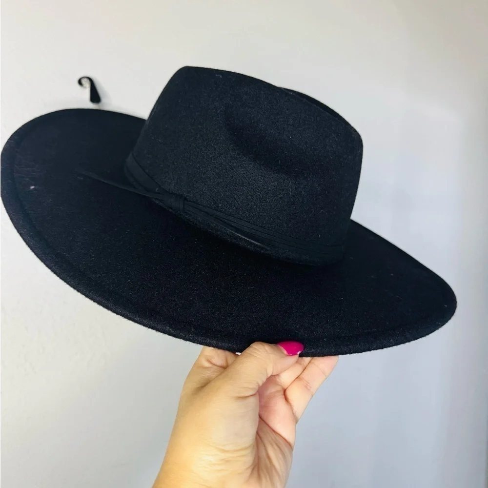 Sonoma Black Wide-Brim Hat